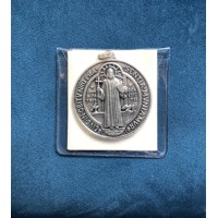 Medailón sv.Benedikt 