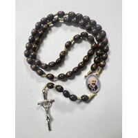 Ruženec s relikviou - sv. Páter PIO